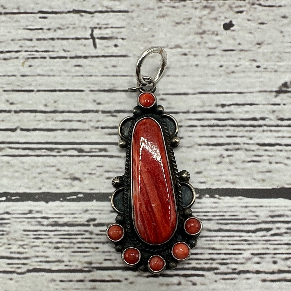 Orange Spiney Sterling Pendant- Navajo DB